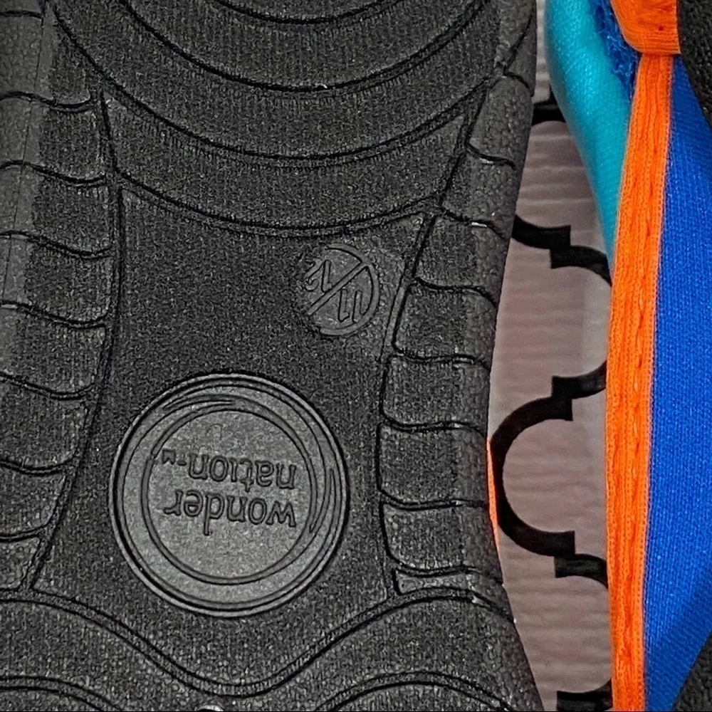 Wonder Nation water shoes